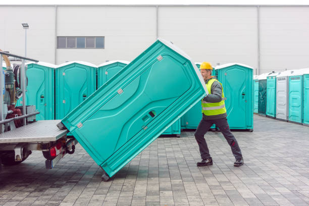 Porta potty delivery and setup in East Whittier, CA